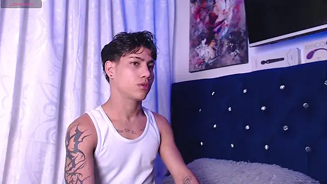 Sexys Boys Hot1 online show from November 30, 2025, 2:37 am