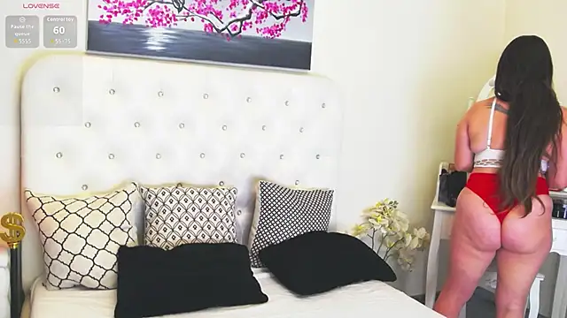 Snapshot of Ysabell01 chatting on November 17, 2025, 5:24 am Ysabell01 online show from November 17, 2025, 5:24 am