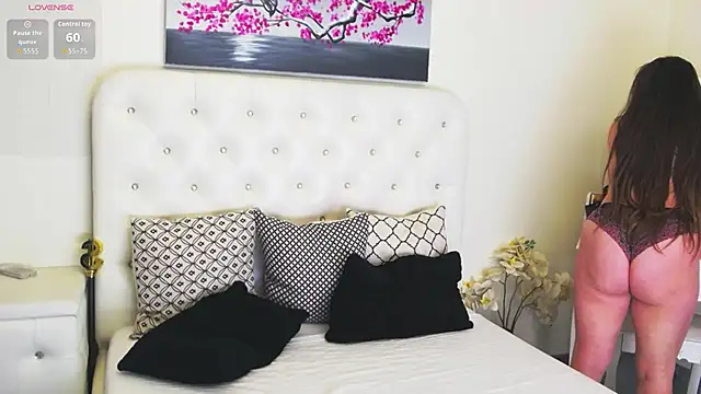 Snapshot of Ysabell01 chatting on December 3, 2025, 5:26 am Ysabell01 online show from December 3, 2025, 5:26 am