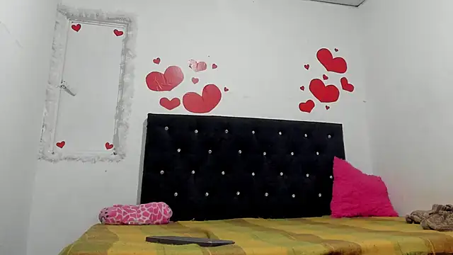Snapshot of chloe_evanx_ chatting on March 14, 2025, 7:55 pm chloe evanx  online show from March 14, 2025, 7:55 pm