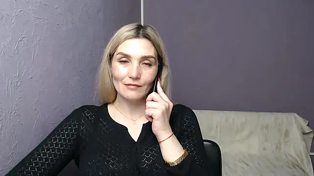  sexy lady online show from January 24, 2025, 1:36 pm