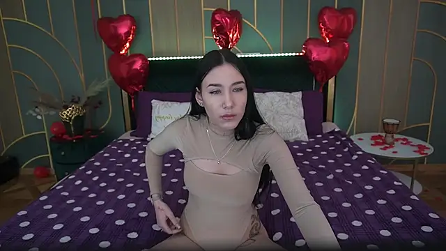 NikkiGoldSide online show from February 25, 2025, 1:50 pm