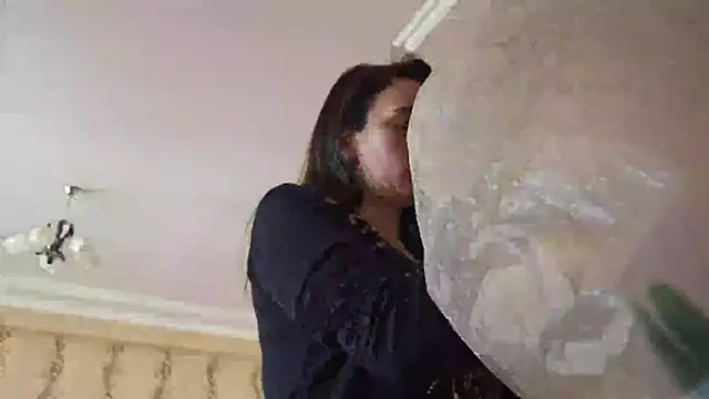 AlejandraDelaney online show from February 4, 2025, 10:32 am