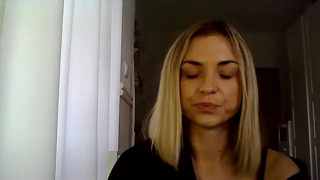 Snapshot of ashley_xlove chatting on December 5, 2024, 10:55 am ashley xlove online show from December 5, 2024, 10:55 am