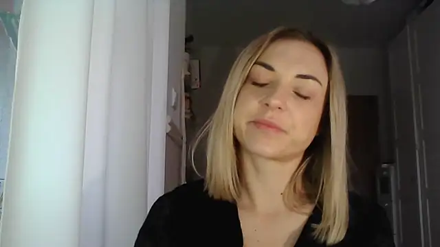 Snapshot of ashley_xlove chatting on January 2, 2025, 10:48 am ashley xlove online show from January 2, 2025, 10:48 am