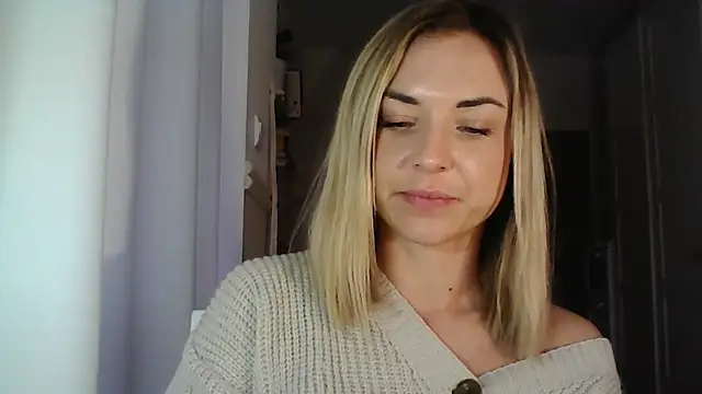 Snapshot of ashley_xlove chatting on January 8, 2025, 10:37 am ashley xlove online show from January 8, 2025, 10:37 am