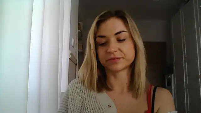 Snapshot of ashley_xlove chatting on January 22, 2025, 10:50 am ashley xlove online show from January 22, 2025, 10:50 am