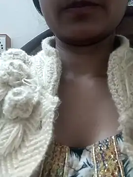 Snapshot of Rajni-Mehra chatting on February 9, 2025, 4:07 pm Rajni-Mehra online show from February 9, 2025, 4:07 pm