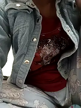 Snapshot of Rajni-Mehra chatting on February 12, 2025, 5:26 pm Rajni-Mehra online show from February 12, 2025, 5:26 pm