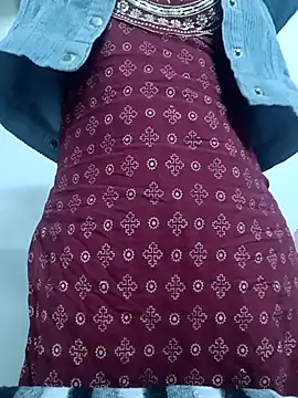 Snapshot of Rajni-Mehra chatting on February 13, 2025, 9:30 am Rajni-Mehra online show from February 13, 2025, 9:30 am