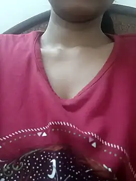 Snapshot of Rajni-Mehra chatting on February 17, 2025, 4:20 am Rajni-Mehra online show from February 17, 2025, 4:20 am