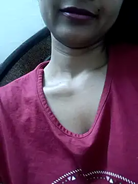 Snapshot of Rajni-Mehra chatting on February 17, 2025, 6:48 pm Rajni-Mehra online show from February 17, 2025, 6:48 pm