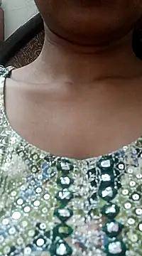 Snapshot of Rajni-Mehra chatting on March 15, 2025, 4:24 am Rajni-Mehra online show from March 15, 2025, 4:24 am