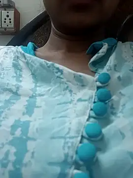 Snapshot of Rajni-Mehra chatting on March 17, 2025, 3:14 am Rajni-Mehra online show from March 17, 2025, 3:14 am