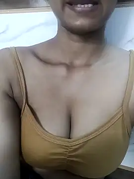 Snapshot of Rajni-Mehra chatting on September 14, 2025, 7:40 am Rajni-Mehra online show from September 14, 2025, 7:40 am