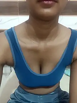 Snapshot of Rajni-Mehra chatting on September 16, 2025, 5:52 am Rajni-Mehra online show from September 16, 2025, 5:52 am