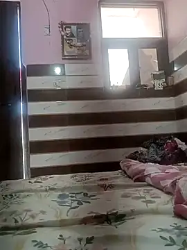 Snapshot of Rajni-Mehra chatting on September 26, 2025, 6:17 am Rajni-Mehra online show from September 26, 2025, 6:17 am