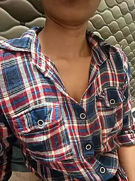 Snapshot of Rajni-Mehra chatting on November 30, 2025, 5:44 am Rajni-Mehra online show from November 30, 2025, 5:44 am