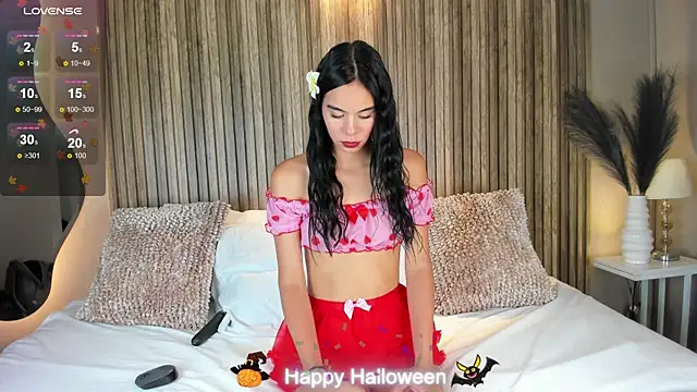 Snapshot of AnahinClar chatting on October 28, 2025, 5:26 pm AnahinClar online show from October 28, 2025, 5:26 pm