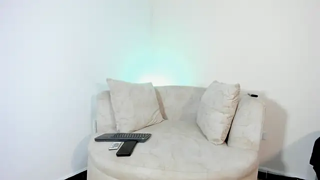 PhilipRich online show from September 16, 2025, 6:42 pm