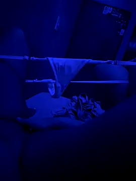 mismmia online show from October 20, 2025, 5:30 am