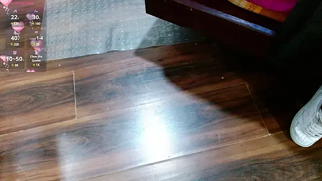 Snapshot of Aurora_blossom__ chatting on January 24, 2025, 12:20 pm Aurora blossom online show from January 24, 2025, 12:20 pm