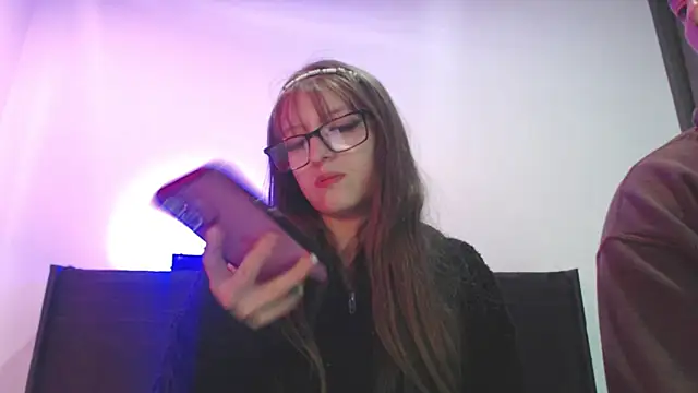 Snapshot of Aurora_blossom__ chatting on December 3, 2025, 8:51 pm Aurora blossom online show from December 3, 2025, 8:51 pm