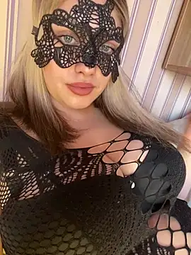 Snapshot of 69Laura696 chatting on February 9, 2025, 2:07 pm 69Laura696 online show from February 9, 2025, 2:07 pm