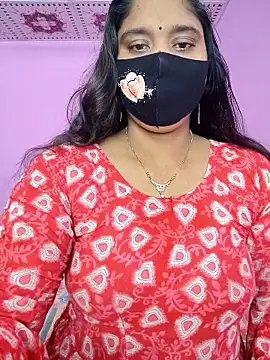 Hot Maleka online show from October 10, 2025, 1:26 am