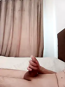 Grifon1973 online show from February 17, 2025, 10:07 am