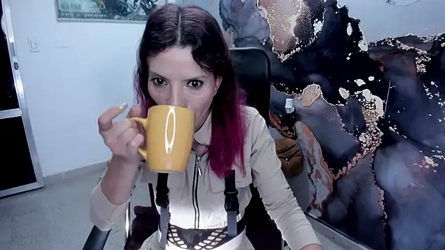 DanaaRey online show from February 5, 2025, 11:23 am