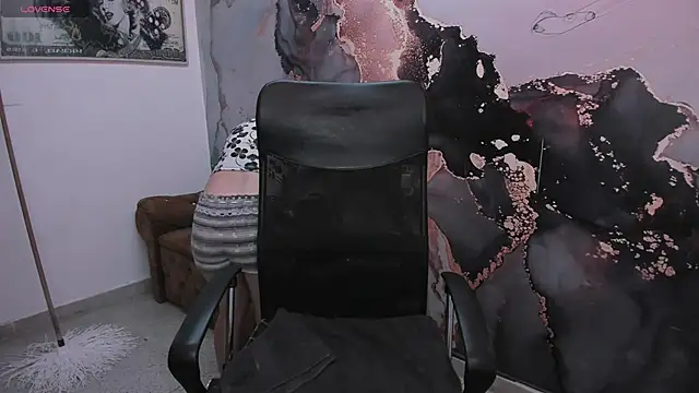 DanaaRey online show from February 26, 2025, 11:41 am