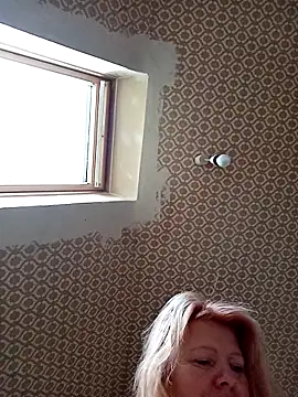 Lauri scherri online show from October 12, 2025, 2:16 pm