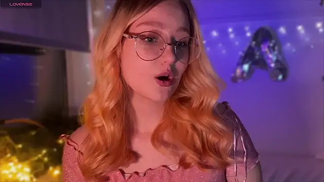 JacyWinslat online show from February 8, 2025, 10:51 pm