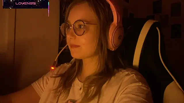 JacyWinslat online show from October 1, 2025, 10:05 pm