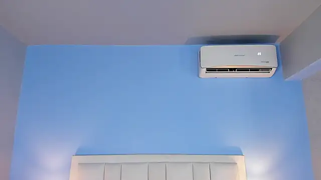 Nick Collins18 online show from September 29, 2025, 8:57 pm