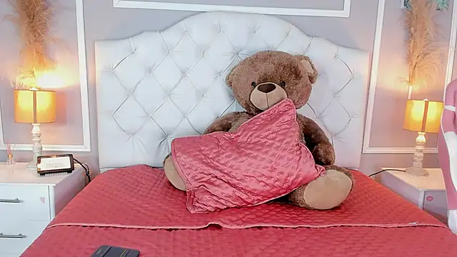 Snapshot of evelyn_evony chatting on December 20, 2024, 3:14 am evelyn evony online show from December 20, 2024, 3:14 am