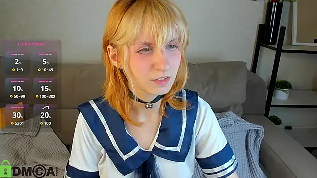 Snapshot of Little_Chips chatting on September 25, 2025, 4:11 pm Little Chips online show from September 25, 2025, 4:11 pm