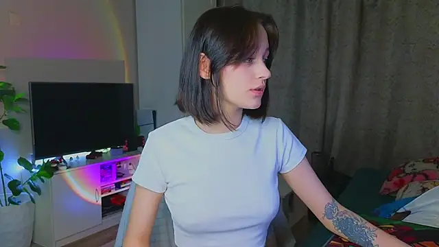 Snapshot of MaryRace chatting on October 17, 2025, 12:41 pm MaryRace online show from October 17, 2025, 12:41 pm
