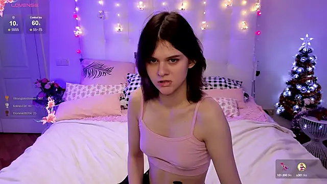 Snapshot of JulieTaylors chatting on December 12, 2024, 5:15 pm JulieTaylors online show from December 12, 2024, 5:15 pm