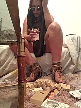 SaidaHot online show from September 16, 2025, 9:16 pm