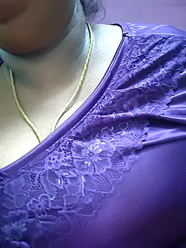 Snapshot of kavinila20 chatting on September 26, 2025, 4:44 pm kavinila20 online show from September 26, 2025, 4:44 pm