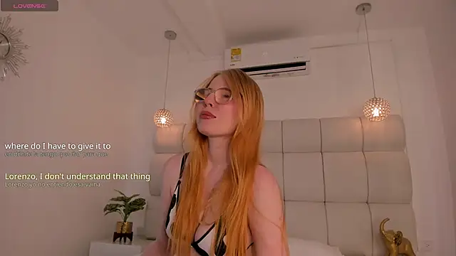 Snapshot of Alexa_Handler chatting on October 14, 2025, 3:51 am Alexa Handler online show from October 14, 2025, 3:51 am