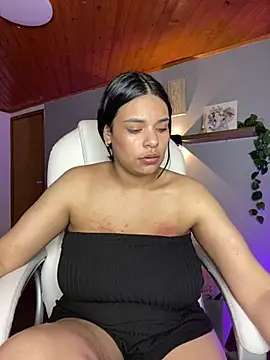 Snapshot of Isabella_boobd chatting on February 1, 2025, 1:12 am Isabella boobd online show from February 1, 2025, 1:12 am