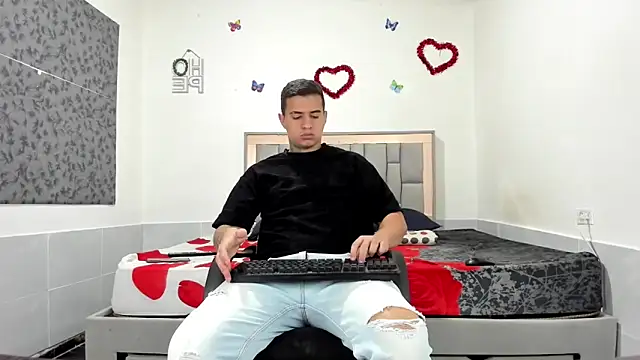 simookeler online show from October 7, 2025, 11:18 am