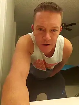 Bigtater1999 online show from October 9, 2025, 11:14 pm