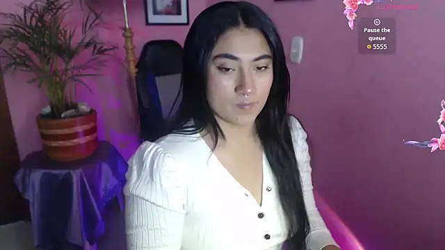 bunnyemilyrose36 online show from December 3, 2025, 2:59 pm