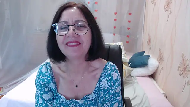 OlgaHottie online show from October 28, 2025, 11:29 pm