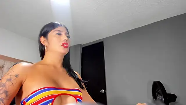 Snapshot of ZachaTompson chatting on October 12, 2025, 9:25 pm ZachaTompson online show from October 12, 2025, 9:25 pm