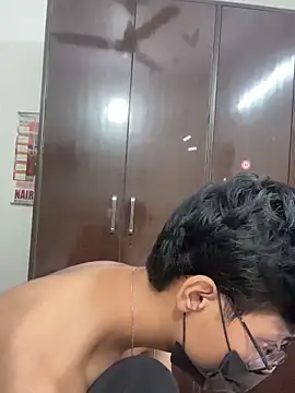 Snapshot of John_desihunk chatting on September 26, 2025, 5:50 pm John desihunk online show from September 26, 2025, 5:50 pm